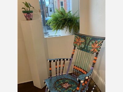 Studio B Art Gallery Showcases Artwork of Bear Fever Artist Debbie Spleen and Sandy Wood