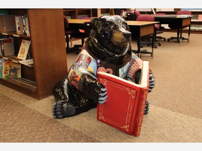 "Robin's Library Bear" Joins the Bear Fever Collection at Middle School East Library