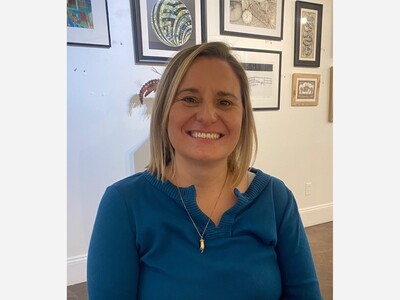  B Inspired : Sunny Finley Welcomes Young Artists for Fun Art Activities