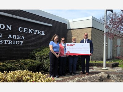 Local Grocery Store Partners with Community to Fight Hunger