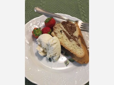 Philosophizing About Food With Francine: Marble Cake with Berries